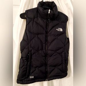 North Face women 550 puffer vest